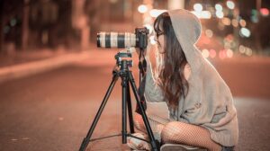 Mobile photography tips and techniques in order to Photograph at night More Exciting